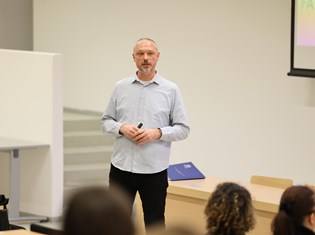 2025-12-03 19-13-29.jpeg